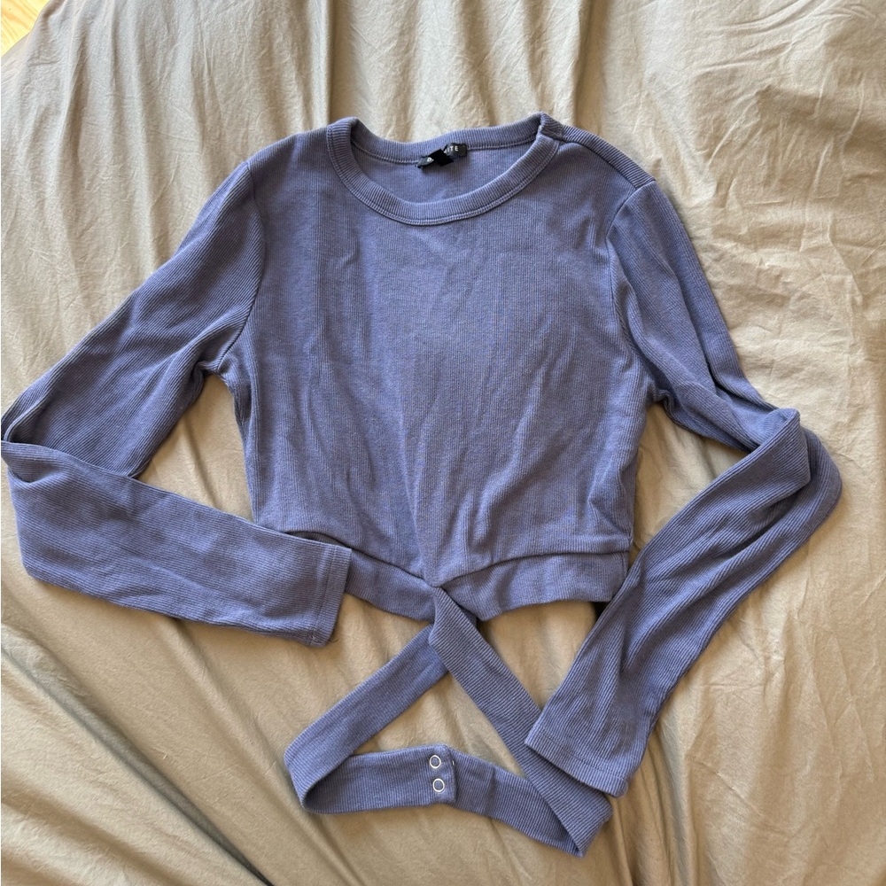 Dynamite grey/blue crop top with tie